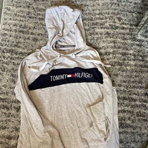 tommy hilfiger long sleeve hoodie